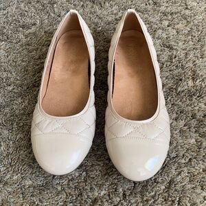 Vionic Desiree Quilted Ballet Flats Sz.9 Nude Beige Taupe Comfort Shoes